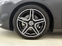 Mercedes-Benz A-klasse 180 Star Edition 13910 Km !!! | | Night pakket | Parkeersensoren | Spiegelpakket | Stoelverwarming | Dodehoek assistent Inclusief 24 maanden MB Certified garantie voor Europa.