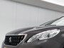 Peugeot 2008 SUV Blue Lion 110pk | Lage kilometerstand! | 1e Eigenaar | Navigatie | Panoramadak | Airco | Cruise Control | Parkeersensoren | DAB+ radio | Bluetooth | Elektrisch inklapbare spiegels | Multifunctioneel lederen stuurwiel |