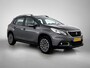 Peugeot 2008 SUV Blue Lion 110pk | Lage kilometerstand! | 1e Eigenaar | Navigatie | Panoramadak | Airco | Cruise Control | Parkeersensoren | DAB+ radio | Bluetooth | Elektrisch inklapbare spiegels | Multifunctioneel lederen stuurwiel |