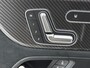 Mercedes-Benz GLA 180 Business Solution AMG | Premium Plus pakket | Nightpakket | Trekhaak | Panoramaschuifdak | GUARD 360 ° Plus | DISTRONIC | 360° camera | 19” vijf-dubbelspaaks AMG velgen |