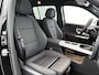 Mercedes-Benz GLB 180 Business Solution AMG 7p. | Premium pakket | Nightpakket | Verstelbare demping | Vast panoramadak | GUARD 360° | 20” multispaaks lichtmetalen AMG-velgen | Massage functie | Warmtewerend, donkergetint glas |