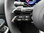 Mercedes-Benz GLB 180 Business Solution AMG 7p. | Premium pakket | Nightpakket | Verstelbare demping | Vast panoramadak | GUARD 360° | 20” multispaaks lichtmetalen AMG-velgen | Massage functie | Warmtewerend, donkergetint glas |