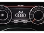 Audi A4 Limousine 35 TFSI Sport S line black edition (DIGITALE COCKPIT, CAMERA, STOELVERWARMING/VERKOELING, ELEKTR STOELEN)