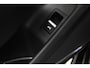Audi A4 Limousine 35 TFSI Sport S line black edition (DIGITALE COCKPIT, CAMERA, STOELVERWARMING/VERKOELING, ELEKTR STOELEN)