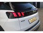 Peugeot 3008 1.2 130PK AUTOMAAT ALLURE | LEDEREN BEKLEDING | TREKHAAK | ELEKTRISCH BEDIENBARE BESTUUDERSSTOEL MET GEHEUGENFUNCTIE | ADAPTIVE CRUISE CONTROL | ELEKTRISCH BEDIENBARE ACHTERKLEP | APPLE CARPLAY/ANDROID AUTO | NAVIGATIE | STOELVERWARMING | ALL SEASON BANDEN | 19" LICHTMETALEN VELGEN | KEYLESS ENTRY/START | DODEHOEK DETECTIE | DRAADLOZE TELEFOONLADER |