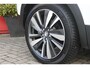 Peugeot 3008 1.2 130PK AUTOMAAT ALLURE | LEDEREN BEKLEDING | TREKHAAK | ELEKTRISCH BEDIENBARE BESTUUDERSSTOEL MET GEHEUGENFUNCTIE | ADAPTIVE CRUISE CONTROL | ELEKTRISCH BEDIENBARE ACHTERKLEP | APPLE CARPLAY/ANDROID AUTO | NAVIGATIE | STOELVERWARMING | ALL SEASON BANDEN | 19" LICHTMETALEN VELGEN | KEYLESS ENTRY/START | DODEHOEK DETECTIE | DRAADLOZE TELEFOONLADER |