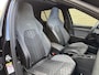 Volkswagen Golf 1.5 eTSI R-Line 150pk | Panoramadak | Virtual cockpit | Camera | Navigatie | Sportstoelen | Adaptieve cruise | Stoel&stuurverwarming | Sfeerverlichting | Apple CarPlay | 18 inch velgen | LED | DAB | Volledig onderhouden