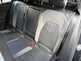 Volkswagen Golf 1.5 eTSI R-Line 150pk | Panoramadak | Virtual cockpit | Camera | Navigatie | Sportstoelen | Adaptieve cruise | Stoel&stuurverwarming | Sfeerverlichting | Apple CarPlay | 18 inch velgen | LED | DAB | Volledig onderhouden