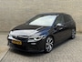 Volkswagen Golf 1.5 eTSI R-Line 150pk | Panoramadak | Virtual cockpit | Camera | Navigatie | Sportstoelen | Adaptieve cruise | Stoel&stuurverwarming | Sfeerverlichting | Apple CarPlay | 18 inch velgen | LED | DAB | Volledig onderhouden