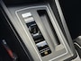 Volkswagen Golf 1.5 eTSI R-Line 150pk | Panoramadak | Virtual cockpit | Camera | Navigatie | Sportstoelen | Adaptieve cruise | Stoel&stuurverwarming | Sfeerverlichting | Apple CarPlay | 18 inch velgen | LED | DAB | Volledig onderhouden