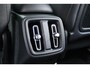 Volvo XC40 2.0 B4 Momentum Business Camera, Stoel/Stuurverwarming, Trekhaak, Cruise Control