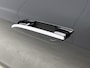 Mercedes-Benz GLB 200 Business Solution AMG 7p. 58 kWh | Premium pakket | Winterpakket | Nightpakket | Stoelenpakket | Trekhaak | Vast panoramadak | Massage functie | 19” vijfspaaks lichtmetalen AMG-velgen | GUARD 360° |