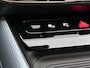 Mercedes-Benz GLB 200 Business Solution AMG 7p. 58 kWh | Premium pakket | Winterpakket | Nightpakket | Stoelenpakket | Trekhaak | Vast panoramadak | Massage functie | 19” vijfspaaks lichtmetalen AMG-velgen | GUARD 360° |