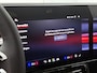 Mercedes-Benz GLB 200 Business Solution AMG 7p. 58 kWh | Premium pakket | Nightpakket | Winterpakket | Sportstoelen | Trekhaak | Vast panoramadak | Massage functie | GUARD 360° | 19” vijfspaaks lichtmetalen AMG-velgen |