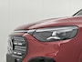 Mercedes-Benz GLB 200 Business Solution AMG 7p. 58 kWh | Premium pakket | Nightpakket | Winterpakket | Sportstoelen | Trekhaak | Vast panoramadak | Massage functie | GUARD 360° | 19” vijfspaaks lichtmetalen AMG-velgen |