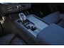 Volvo XC90 T8 Recharge AWD Ultra Dark Exec. Ed. - Panorama/schuifdak - Luchtvering - IntelliSafe Assist & Surround - 360º Camera - Bowers & Wilkins audio - Verwarmde voorstoelen, stuur & achterbank - Parkeersensoren voor & achter - Elektr. bedienb. voorstoelen met geheugen - Head up display - Draadloze tel. lader - Extra getint glas - 22'' LMV