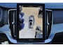 Volvo XC90 T8 Recharge AWD Ultra Dark Exec. Ed. - Panorama/schuifdak - Luchtvering - IntelliSafe Assist & Surround - 360º Camera - Bowers & Wilkins audio - Verwarmde voorstoelen, stuur & achterbank - Parkeersensoren voor & achter - Elektr. bedienb. voorstoelen met geheugen - Head up display - Draadloze tel. lader - Extra getint glas - 22'' LMV
