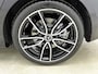 Mercedes-Benz A-klasse 250 e 140 Year Edition | Premium Plus | Nightpakket | Trekhaak | Panoramaschuifdak | 360° camera | 19-inch vijfdubbelspaak AMG velgen | Warmtewerend, donkergetint glas |