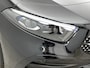 Mercedes-Benz A-klasse 250 e 140 Year Edition | Premium Plus | Nightpakket | Trekhaak | Panoramaschuifdak | 360° camera | 19-inch vijfdubbelspaak AMG velgen | Warmtewerend, donkergetint glas |