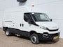 IVECO Daily 35C14 2.3 L2H2 Dubbellucht Airco Cruise control Camera Trekhaak 3,5t Inbouw lucht geveerde stoel