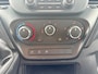 IVECO Daily 35C14 2.3 L2H2 Dubbellucht Airco Cruise control Camera Trekhaak 3,5t Inbouw lucht geveerde stoel