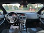 Volvo V40 2.0 D2 R-Design Business AIRCO CRUISE NAVI PDC