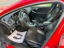 Volvo V40 2.0 D2 R-Design Business AIRCO CRUISE NAVI PDC