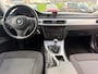 BMW 3-Serie Coupé 320i 6 bak met cruise controle en airco Nederlandse Auto en zeer goed onderhouden