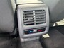 Volkswagen T-Roc 1.5 eTsi * Nieuw model * Hoogglans R-Line Look * 10.000KM! * Parkeercamera * Navigatie *