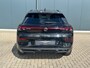 Volkswagen T-Roc 1.5 eTsi * Nieuw model * Hoogglans R-Line Look * 10.000KM! * Parkeercamera * Navigatie *