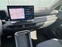 Volkswagen T-Roc 1.5 eTsi * Nieuw model * Hoogglans R-Line Look * 10.000KM! * Parkeercamera * Navigatie *