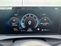 Volkswagen T-Roc 1.5 eTsi * Nieuw model * Hoogglans R-Line Look * 10.000KM! * Parkeercamera * Navigatie *
