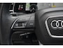 Audi Q7 60 TFSI e Quattro Pro Line S Competition | 489 PK | PHEV | Audi Exclusive | Pano | 360° Camera | Trekhaak Audi Q7 60 TFSI e quattro Pro Line S Competition 489 PK Plug-in Hybrid met 3.0 V6 benzinemotor en 8-traps automatische transmissie, voorzien van een zeer luxe Audi Exclusive interieur, panora