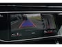 Audi Q7 60 TFSI e Quattro Pro Line S Competition | 489 PK | PHEV | Audi Exclusive | Pano | 360° Camera | Trekhaak Audi Q7 60 TFSI e quattro Pro Line S Competition 489 PK Plug-in Hybrid met 3.0 V6 benzinemotor en 8-traps automatische transmissie, voorzien van een zeer luxe Audi Exclusive interieur, panora