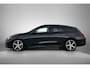 Mercedes-Benz CLA Shooting Brake 200 Business Solution AMG 58 kWh | Premium Plus pakket | Nightpakket | Trekhaak | Vast panoramadak | Burmester 3D Surround Sound | Sportstoelen | 18" vijfspaaks lichtmetalen AMG-velgen | URBAN GUARD |