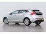 Volvo V40 2.0 D3 Momentum | Trekhaak | ACC | BLIS | Standkachel | Stoelverwarming voor+achter | Navigatie | Lane Assist | High Performance Audio | 17 Inch