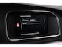 Volvo V40 2.0 D3 Momentum | Trekhaak | ACC | BLIS | Standkachel | Stoelverwarming voor+achter | Navigatie | Lane Assist | High Performance Audio | 17 Inch