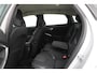 Volvo V40 2.0 D3 Momentum | Trekhaak | ACC | BLIS | Standkachel | Stoelverwarming voor+achter | Navigatie | Lane Assist | High Performance Audio | 17 Inch