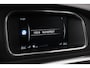Volvo V40 2.0 D3 Momentum | Trekhaak | ACC | BLIS | Standkachel | Stoelverwarming voor+achter | Navigatie | Lane Assist | High Performance Audio | 17 Inch