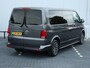 Volkswagen Transporter 2.0 TDI 200 pk L2 Bulli DC DSG | Dubbele cabine | Dubbel schuifdeur | Navigatie | Adaptieve Cruise control | Airco | Camera | LED | App connect | Stoelverwarming | Digital cockpit | PDC | Trekhaak | Glaslook panelen| Betimmering |