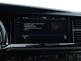 Volkswagen Transporter 2.0 TDI 200 pk L2 Bulli DC DSG | Dubbele cabine | Dubbel schuifdeur | Navigatie | Adaptieve Cruise control | Airco | Camera | LED | App connect | Stoelverwarming | Digital cockpit | PDC | Trekhaak | Glaslook panelen| Betimmering |
