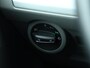Volkswagen Transporter 2.0 TDI 200 pk L2 Bulli DC DSG | Dubbele cabine | Dubbel schuifdeur | Navigatie | Adaptieve Cruise control | Airco | Camera | LED | App connect | Stoelverwarming | Digital cockpit | PDC | Trekhaak | Glaslook panelen| Betimmering |