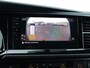 Volkswagen Transporter 2.0 TDI 200 pk L2 Bulli DC DSG | Dubbele cabine | Dubbel schuifdeur | Navigatie | Adaptieve Cruise control | Airco | Camera | LED | App connect | Stoelverwarming | Digital cockpit | PDC | Trekhaak | Glaslook panelen| Betimmering |