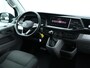 Volkswagen Transporter 2.0 TDI 200 pk L2 Bulli DC DSG | Dubbele cabine | Dubbel schuifdeur | Navigatie | Adaptieve Cruise control | Airco | Camera | LED | App connect | Stoelverwarming | Digital cockpit | PDC | Trekhaak | Glaslook panelen| Betimmering |