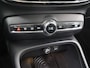 Volvo XC40 2.0 T5 AWD Intro Edition | 360 camera | Stoelverwarming V+A | Cruise control adaptief | Trekhaak | Panoramdak | Harman/Kardon | Apple Carplay/Android Auto |