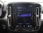 Volvo XC40 2.0 T5 AWD Intro Edition | 360 camera | Stoelverwarming V+A | Cruise control adaptief | Trekhaak | Panoramdak | Harman/Kardon | Apple Carplay/Android Auto |