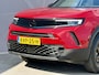 Opel Mokka-e Electric GS 50 kWh / SOH 96,81% / CCS snelladen / Voorstoelen verwarmd / Rondomzicht camera / Climate control / Cruise control / Parkeersensoren achter / Keyless start /