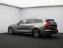 Volvo V60 2.0 T4 Inscription / Trekhaak / Panoramadak / 360 Camera / Head-up Display / Stoelverwarming / Lederen Bekleding / BLIS /