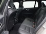 Volvo V60 2.0 T4 Inscription / Trekhaak / Panoramadak / 360 Camera / Head-up Display / Stoelverwarming / Lederen Bekleding / BLIS /