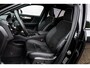 Volvo XC40 2.0 B4 Plus Dark | Trekhaak | Panoramadak | Lichtmetalen Velgen 19 inch | All-Season banden | Harman Kardon Audio | Achteruitrijcamera | Parkeersensoren | Keyless Entry | Elektrische Achterklep | Elektrisch Verstelbare Voorstoelen | Stoelverwarming | Google Navigatie | Apple Carplay | Android Auto